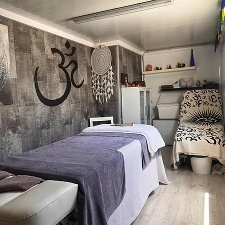 Y Lofts Makana Гостевой дом Коста Бланка