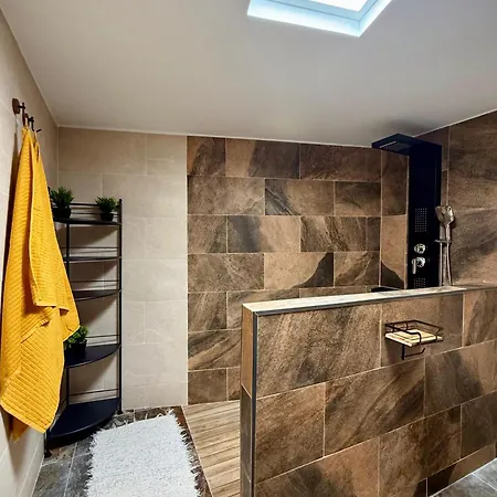 Y Lofts Makana Гостевой дом