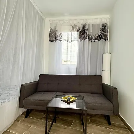 Y Lofts Makana Гостевой дом Коста Бланка