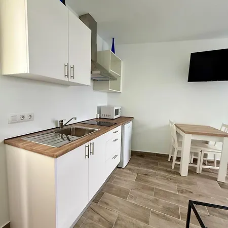 Y Lofts Makana Гостевой дом *