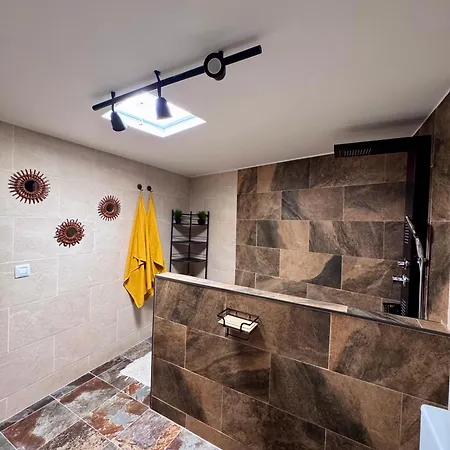Гостевой дом Y Lofts Makana