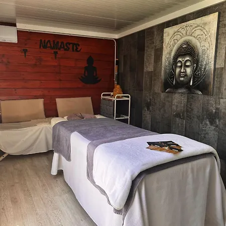 Penzion Y Lofts Makana *